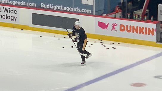 Malkin, Gaudreau full participants in optional skate, 'game-time decisions' taken in Washington (Penguins)